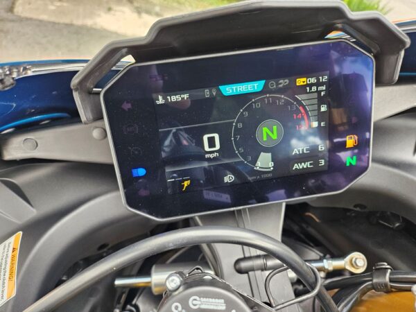 2026 Aprilia RSV4 - Image 7