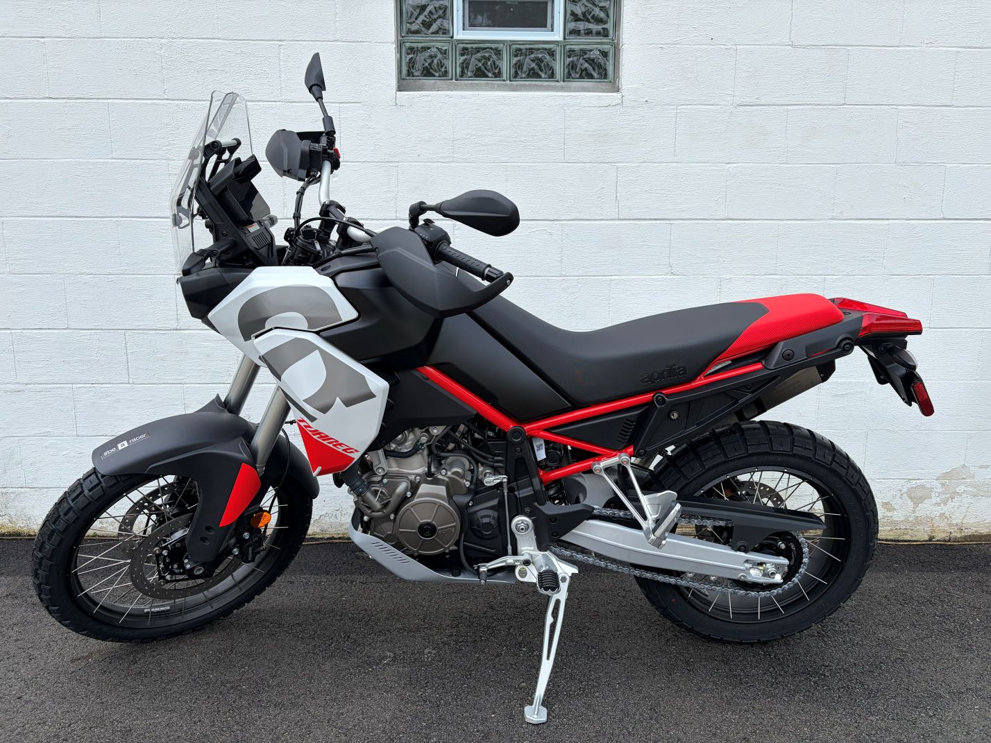 2027 Aprilia Tuareg - Image 2