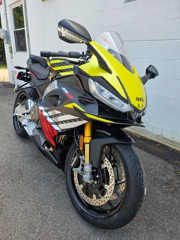 2027 Aprilia RS 660 Factory - Image 2