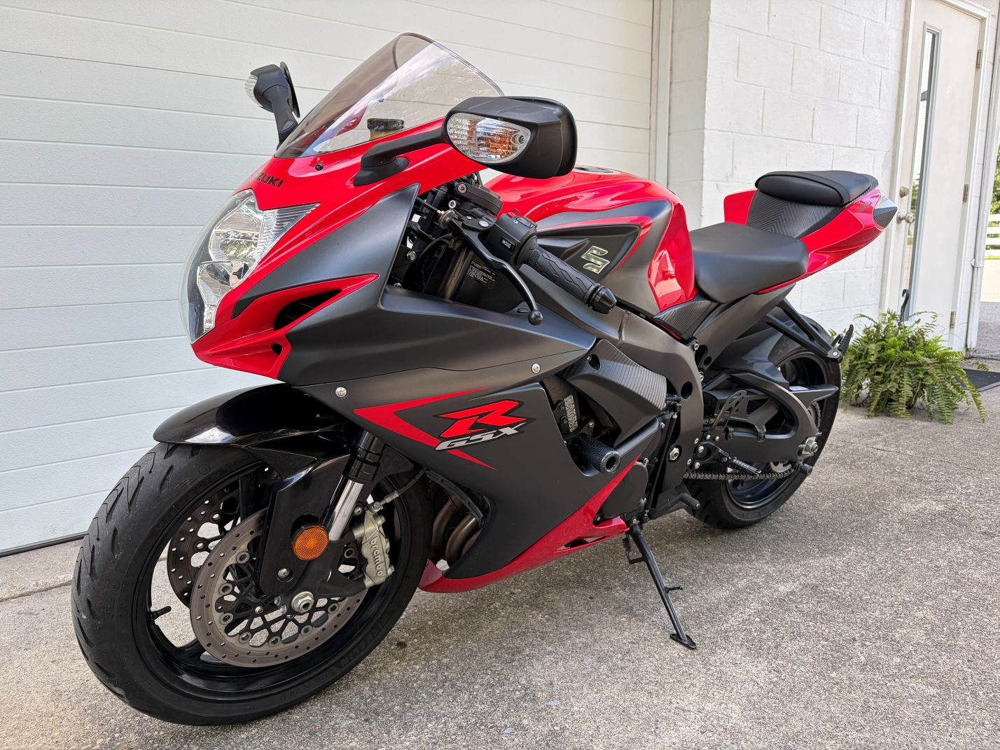2016 Suzuki GSXR600 - Image 4